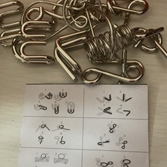 ジェンガと知恵の輪の画像