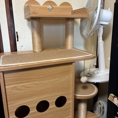 キャットタワーの画像