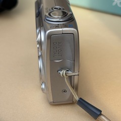 キャノン IXY DIGITAL 700 サテンベージュ(要バッテリー交換)
の画像