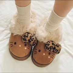 ハロー キティ ヒョウ柄リボン フリーサイズ 24cm ボアスリッパ ファー　シューズ スリッパ ブラウン　ムートンの画像