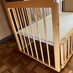 栃木乗物工業　木製ベビーベッドの画像