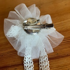 ⭕️オフホワイトのコサージュ★2個セットの画像