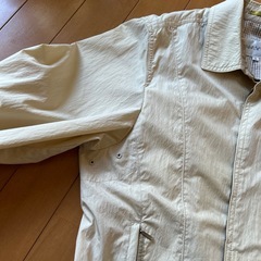 クリーム色？薄手ジャケットMサイズの画像