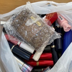 コスメまとめ売り、ポーチ付き❗️の画像