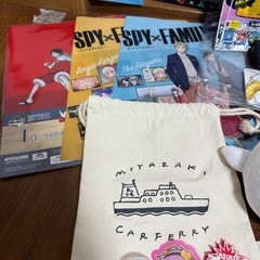 雑貨　ライトニングケーブル　type-c dysonバッテリー　ワンピースカード　ポケモンハッピーセットおもちゃ　マック　マスク　CD などの画像