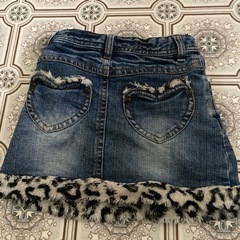 ミニスカートの画像