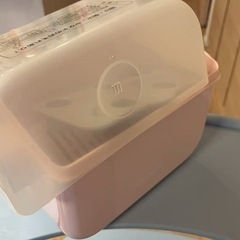 おしり拭きあたため器、哺乳瓶消毒ケース の画像