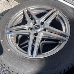 スタッドレスタイヤ ホイール4本セット 215/60/17の画像