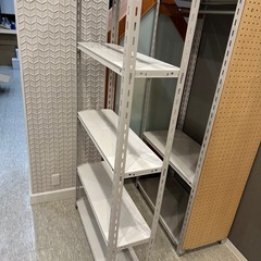 スチールラックの画像