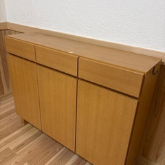 キャビネット　収納棚　カウンターの画像