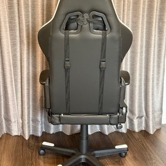 DXRacer (ディーエックスレーサー) ゲーミングチェア オフィスチェア デラックスレーサー フォーミュラシリーズ Formula スタンダードモデル ソフトレザー リクライニング リモートワーク テレワーク SOHO DXZ-WH ホワイト の画像