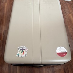 キャリーケースの画像