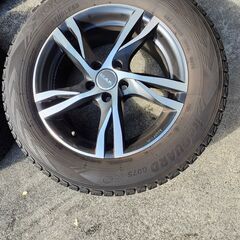 【美品中古】4本セット スタッドレスタイヤ 235/60 R17（ホイール付き）の画像