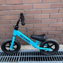 ペダルなし自転車 キッズバイク キックバイク 子供用自転車 発泡タイヤ　超軽量の画像