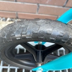 ペダルなし自転車 キッズバイク キックバイク 子供用自転車 発泡タイヤ　超軽量の画像