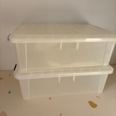 収納プラケース2個の画像