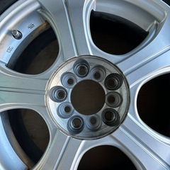 215/60R16ブリザックスタッドレスタイヤの画像