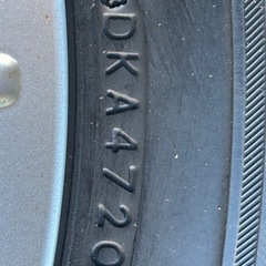 215/60R16ブリザックスタッドレスタイヤの画像