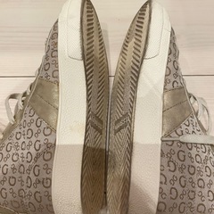 GUESS スニーカー 23.5cm ハイカットスニーカーの画像