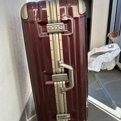 スーツケースの画像