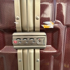 スーツケースの画像