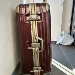 スーツケースの画像