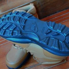 NIKE ナイキ マノア レザー レディース スニーカー ウィートxブラックxウィート 25cm　試し履きのみの画像