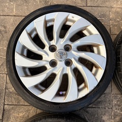 TOYOTA BB 純正ホイール　タイヤ付き　15インチ　　の画像
