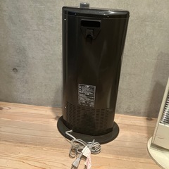 ゼピール DEH-CS100 山善　FC-901 電気ストーブ ファンヒーターの画像