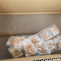 美品／山崎実業爪研ぎケースダンボール付きの画像