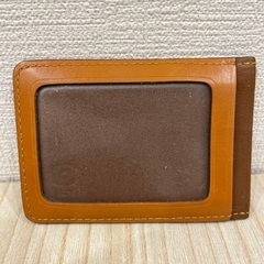 革製のスリムなカードケース　定期入れ ブラウン　レザー　Peter Rabbit ピーターラビット　の画像