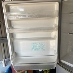 冷蔵庫　Sharp 345Lの画像