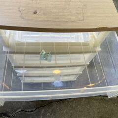 【リユースショップスパークル】4段収納　No.143　木天板　ホワイト/クリア　衣類収納　チェスト　配送設置可能♪の画像