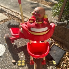 アンパンマン三輪車の画像