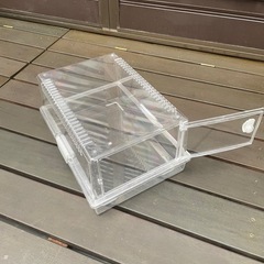 爬虫類用のケージの画像