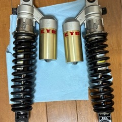 zrx１２００リアサスの画像