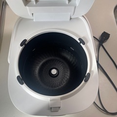 TOSHIBA  炊飯器　（取扱説明書有り）の画像