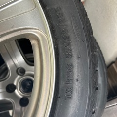 スタッドレスタイヤの画像