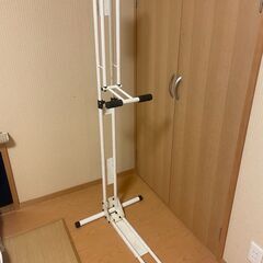 自転車縦置きスタンドの画像