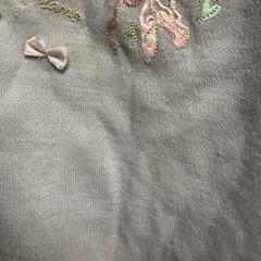 メゾピアノ　紫色のニットの画像