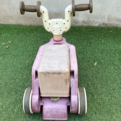 4輪車 子供乗用玩具 乗り物　おもちゃ　押し車　ウォークライダー　外用　　　の画像