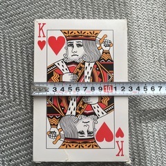 大きなトランプの画像