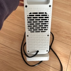 足元用ヒーターの画像