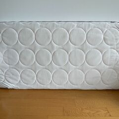 IKEA ベビー・トドラー用マットレス「Skönast」の画像