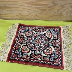 ペルシャ絨毯　ミニサイズ　29.5×33cmの画像