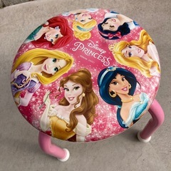 子供用椅子の画像