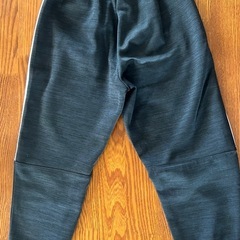 美品　
男の子ズボン120の画像