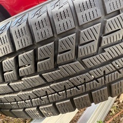 スタッドレスタイヤ　165/70R14
の画像