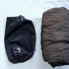 ワークマン　洗えるフュージョンダウンライトパンツの画像