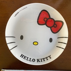 ハローキティの皿